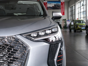 2021款1.5T 手动大二版 大灯