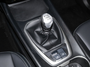 2021款1.5T 手动大二版 换挡杆