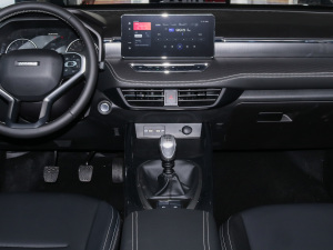 2021款1.5T 手动大二版 中控台
