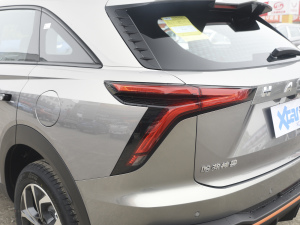2022款2.0T 智享版 尾灯