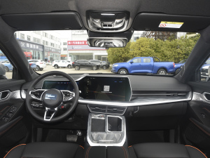 2022款2.0T 智享版 内饰全景