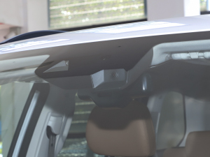 20222.0T (q)A 7 (x)(ji)^