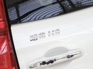 20222.0T (q)A 7 (x)(ji)^