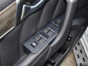 20222.0T 򌾫Ӣ 5 п؅^