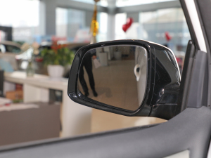 20222.0T (q)m 7 (x)(ji)^