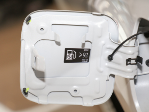 20222.0T (q)m 7 (x)(ji)^