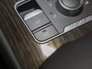 20222.0T (q)m 7 п؅^(q)