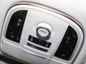 20222.0T (q)m 7 п؅^(q)