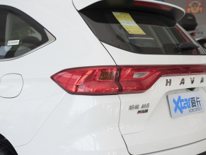 2021款PLUS 1.5T DCT舒享型 尾灯