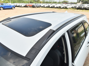 2022款PLUS 1.5T 手动智享型 车顶