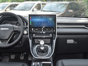2022款PLUS 1.5T 手动智享型 中控台
