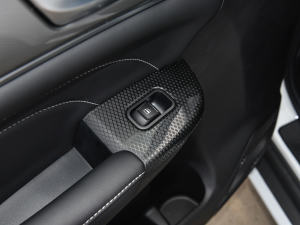 2022款PLUS 1.5T 手动智享型 后排车窗控制区