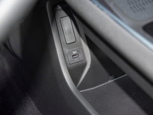 20221.5T DCT(q)Ұ п؅^(q)