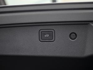 20222.0T DCT(q)Ȯ׷C g