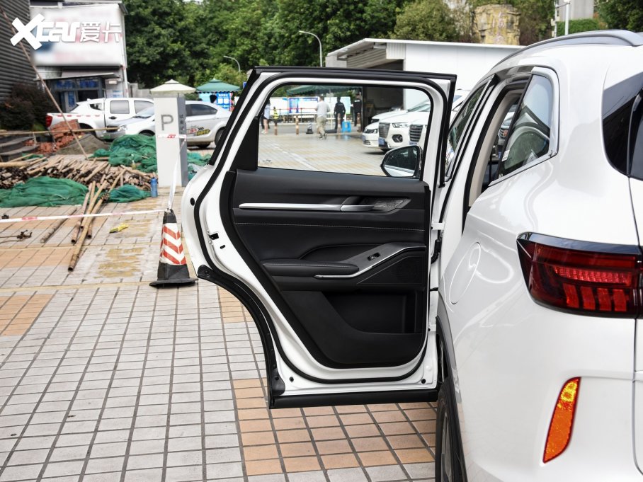 2023H6Դ DHT-PHEV 110KM а