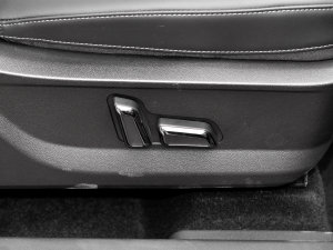 20232.0T 򌳱ҰPlus g