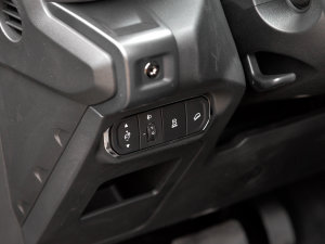 20232.0T 򌳱ҰPlus п؅^