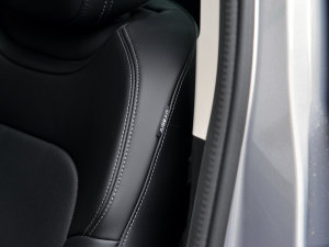 20232.0T 򌳱ҰPlus п؅^