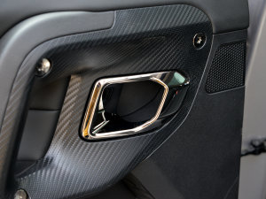 20232.0T 򌳱ҰPlus п؅^