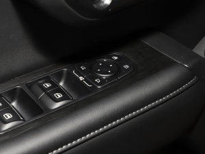 20231.5T 򌳱ҰPlus п؅^