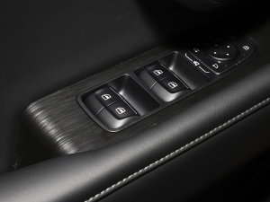 20231.5T 򌳱ҰPlus п؅^