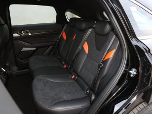 2023款2.0T 智尊版 后排座椅