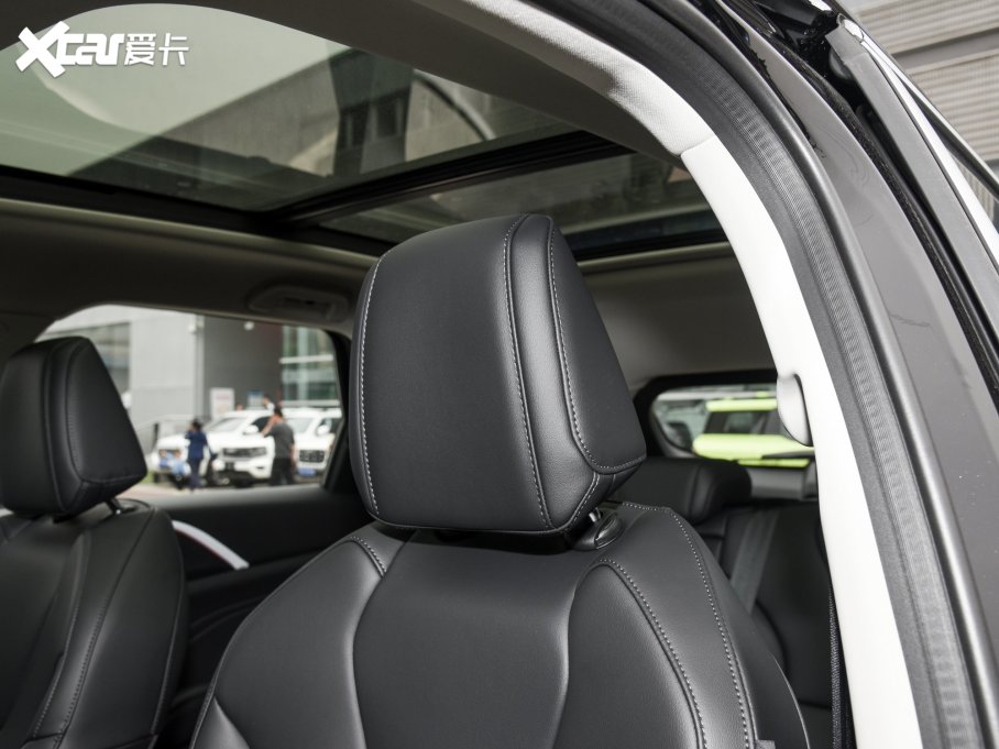 2023nMAX 1.5L Hi4 105 (q)I(lng)