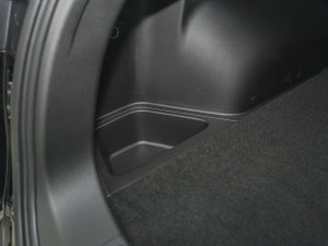 2023款1.5L Hi4 105 四驱智能旗舰版 空间座椅