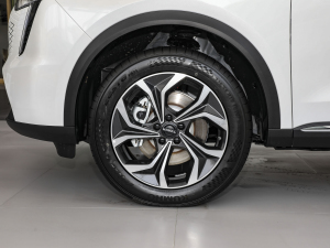 2023款1.5L Hi4 105 四驱精英版 轮圈