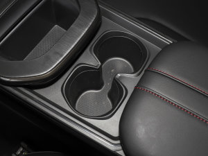 2023款1.5L 110KM领航版 前排杯架