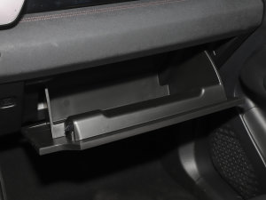 2023款1.5L 110KM领航版 手套箱