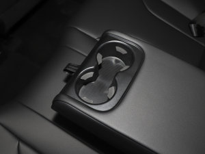 2023款1.5L 110KM领航版 后排中央扶手功能