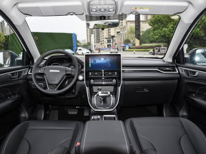 2023款PLUS 1.5T DCT豪华智联型 内饰全景