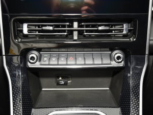 2023PLUS 1.5T DCTA {{