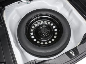 2023款PLUS 1.5T DCT豪华智联型 备胎