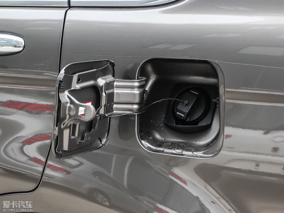 2013�����H6 ������ 1.5T �քӃ�����F��