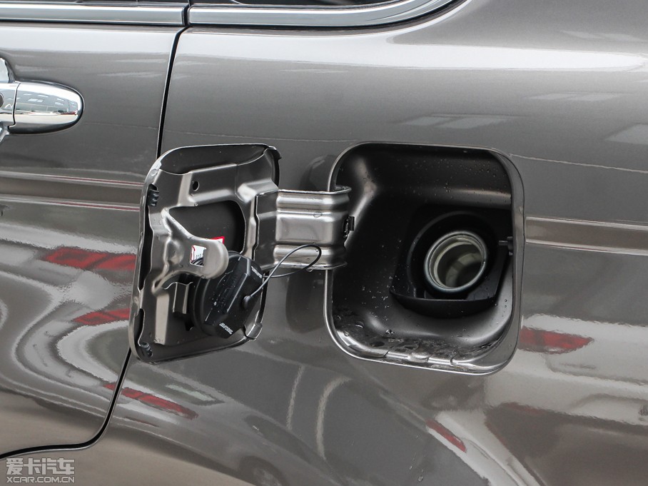 2013�����H6 ������ 1.5T �քӃ�����F��