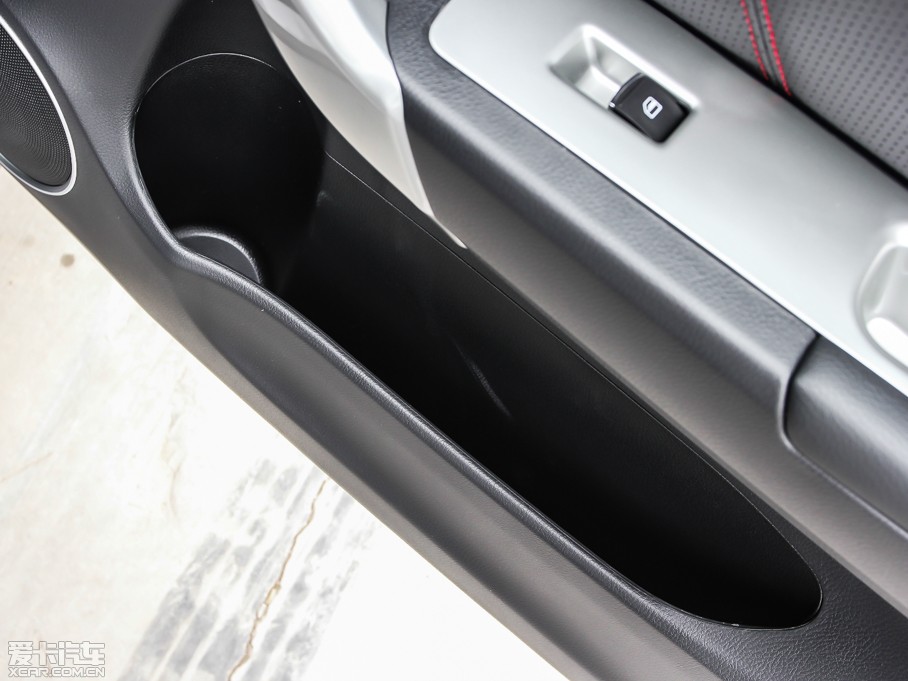 2013�����H6 ������ 1.5T �քӃ�����F��