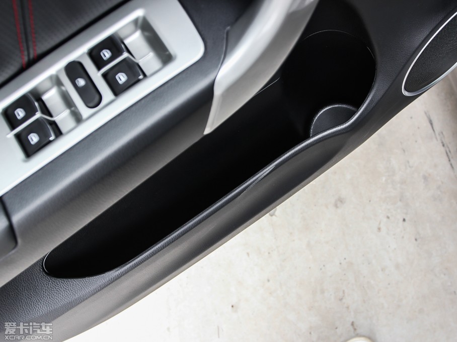 2013�����H6 ������ 1.5T �քӃ�����F��