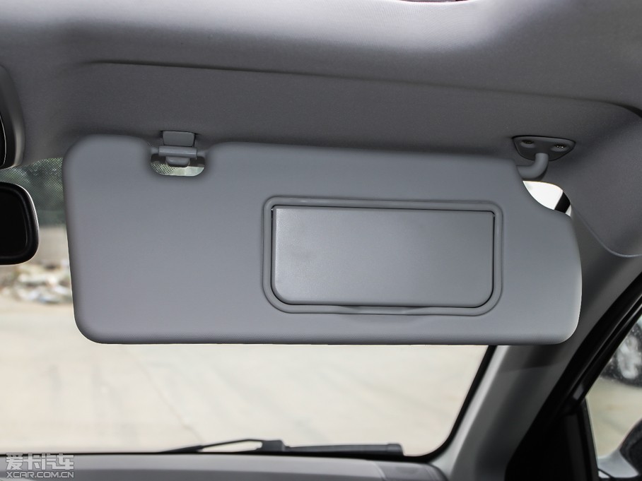 2013�����H6 ������ 1.5T �քӃ�����F��