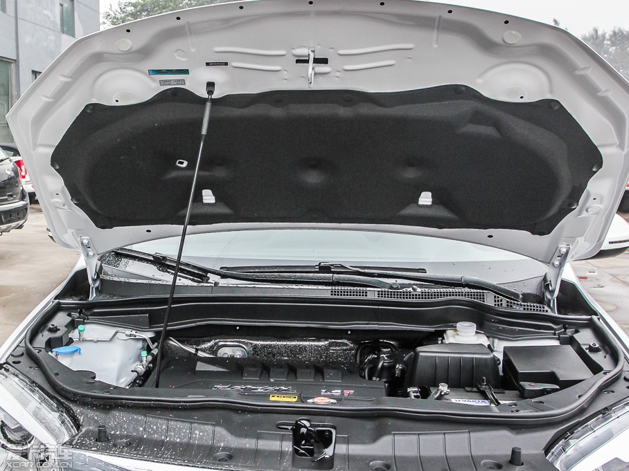 2013�����H6 �\�Ӱ� 1.5T �քӃ�����F��