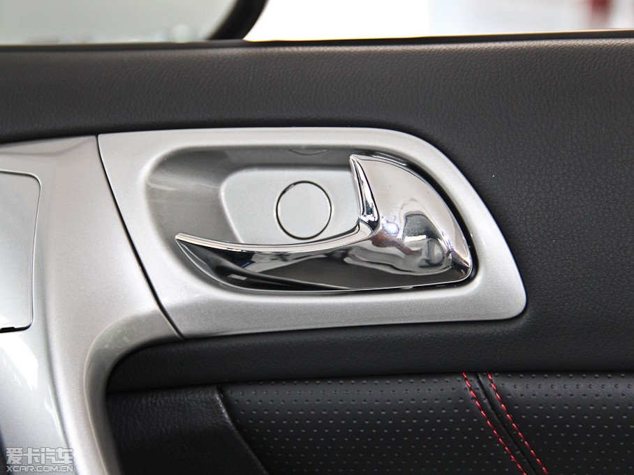 2013�����H6 ������ 1.5T �քӃ��(q��)��Ӣ��