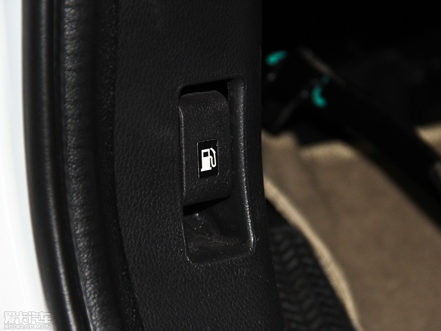 2013�����H6 ������ 1.5T �քӃ�򌾫Ӣ��