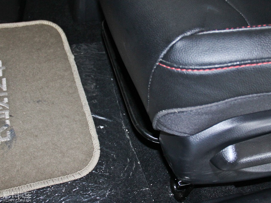 2013�����H6 ������ 1.5T �քӃ��(q��)��Ӣ��