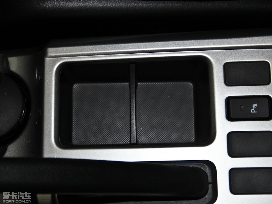 2013�����H6 ������ 1.5T �քӃ��(q��)��Ӣ��