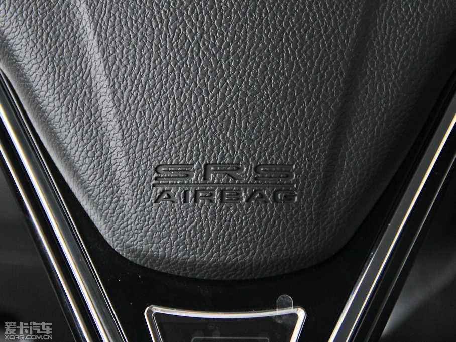 2013�����H6 ������ 1.5T �քӃ��(q��)��Ӣ��