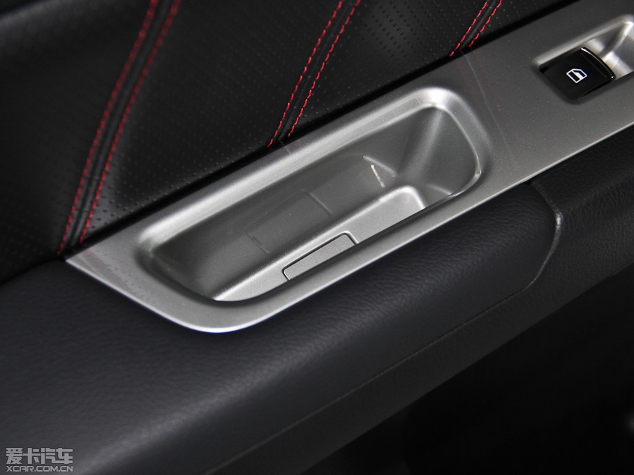 2013�����H6 ������ 1.5T �ք�(d��ng)���(q��)��Ӣ��