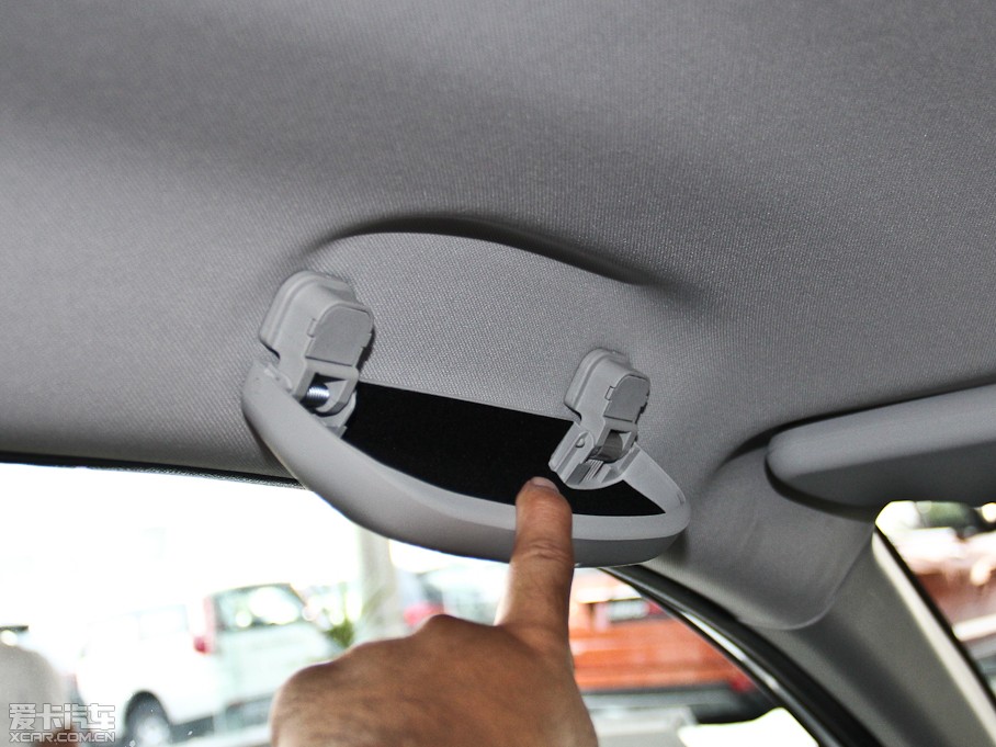 2013�����H6 ������ 1.5T �քӃ�򌾫Ӣ��