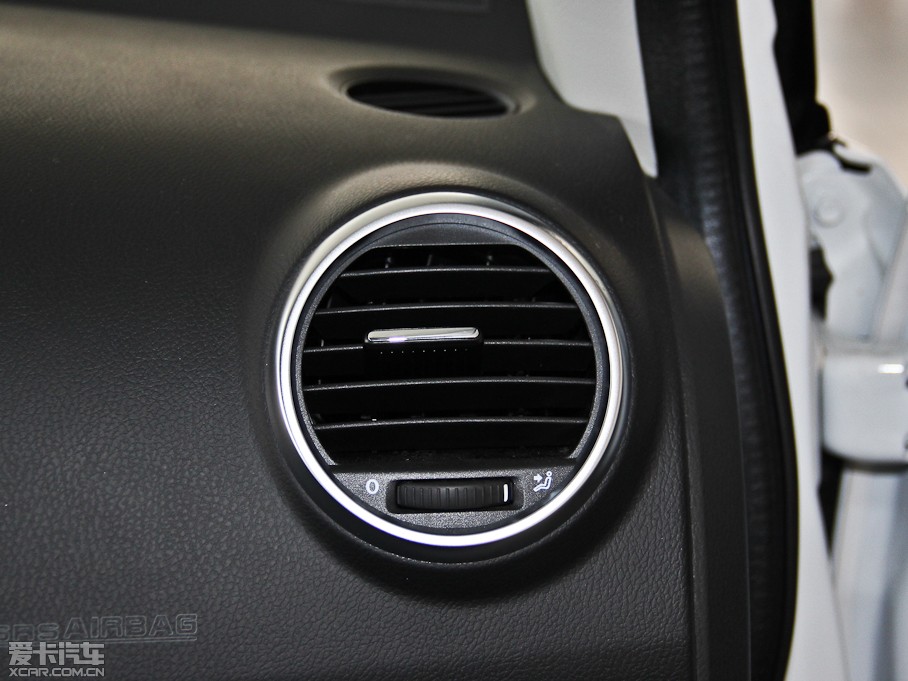 2013�����H6 ������ 1.5T �քӃ��(q��)��Ӣ��