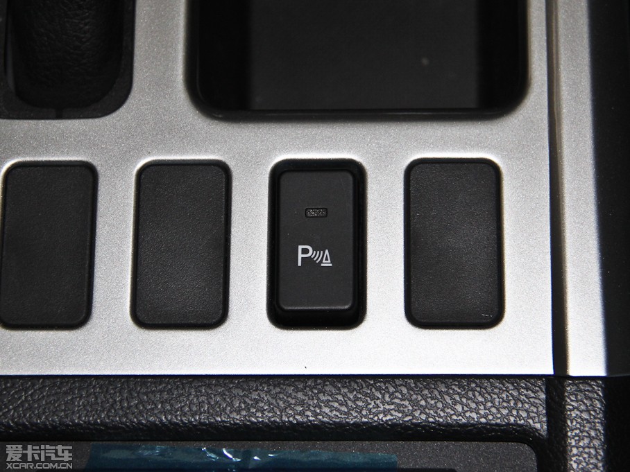 2013�����H6 ����(j��)�� 1.5T �ք�(d��ng)���(q��)��Ӣ��